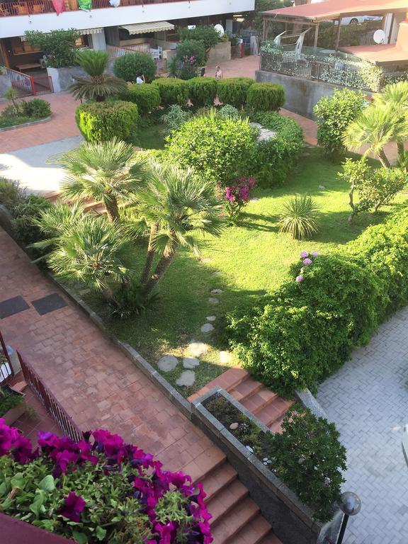 Sea Beach Taormina Apartment Letojanni Extérieur photo